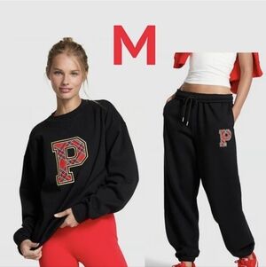 VS Pink Ivy Fleece Campus Sweatpants Outfit Santa's Fav Black Red (M) NWT!